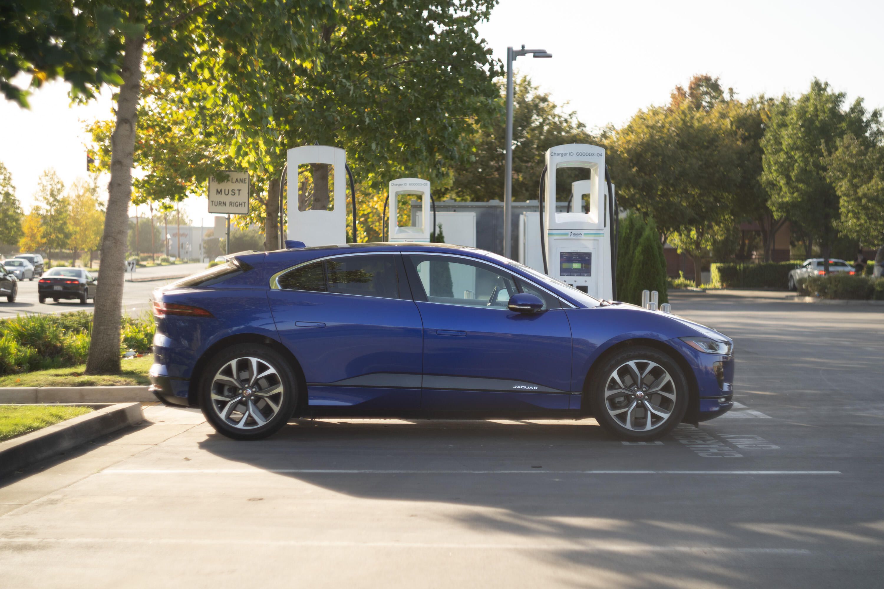 jaguar-i-pace-hse-ev400-2021-735344