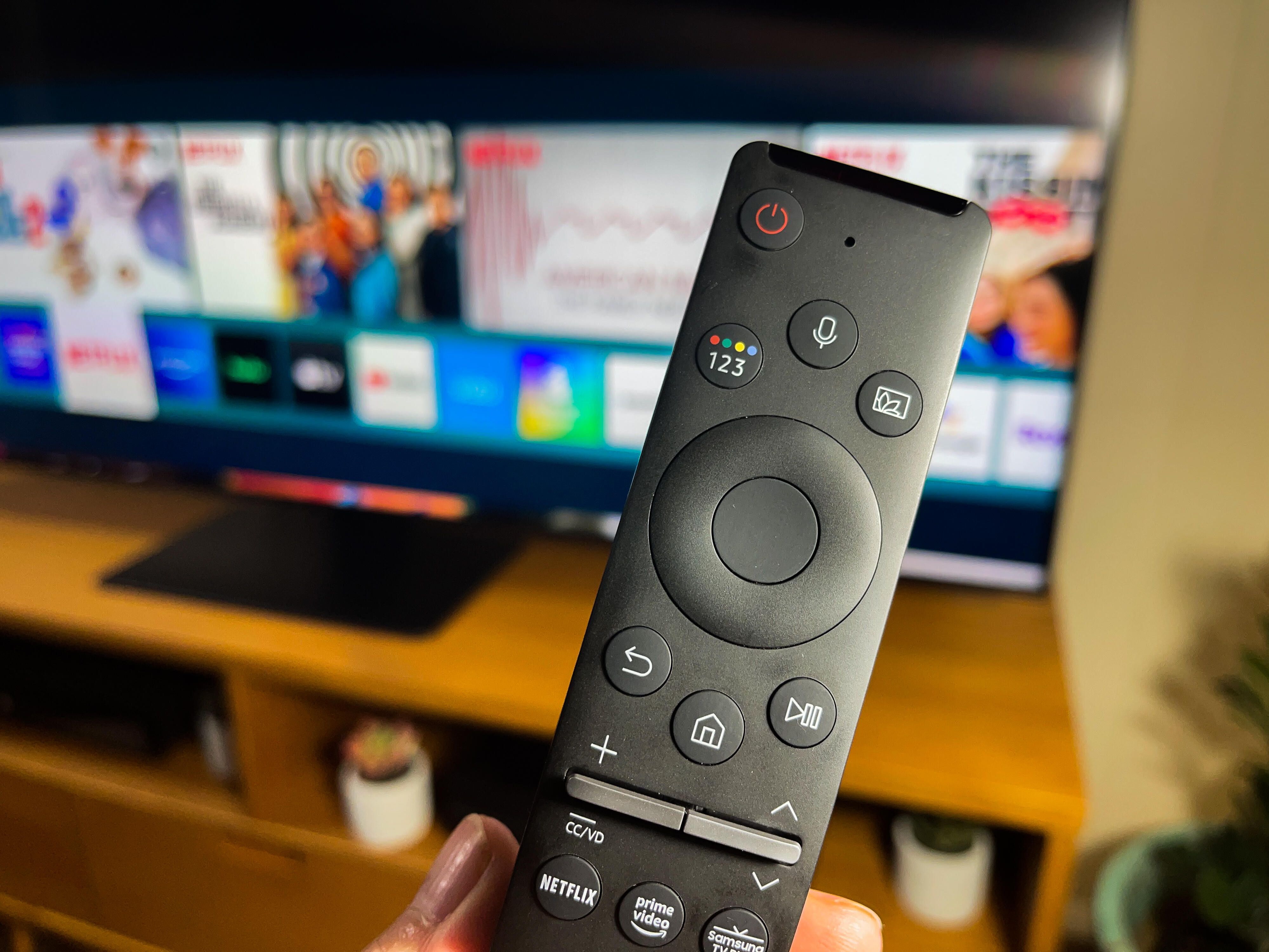 003-samsung-q80t-qled-tv-remote