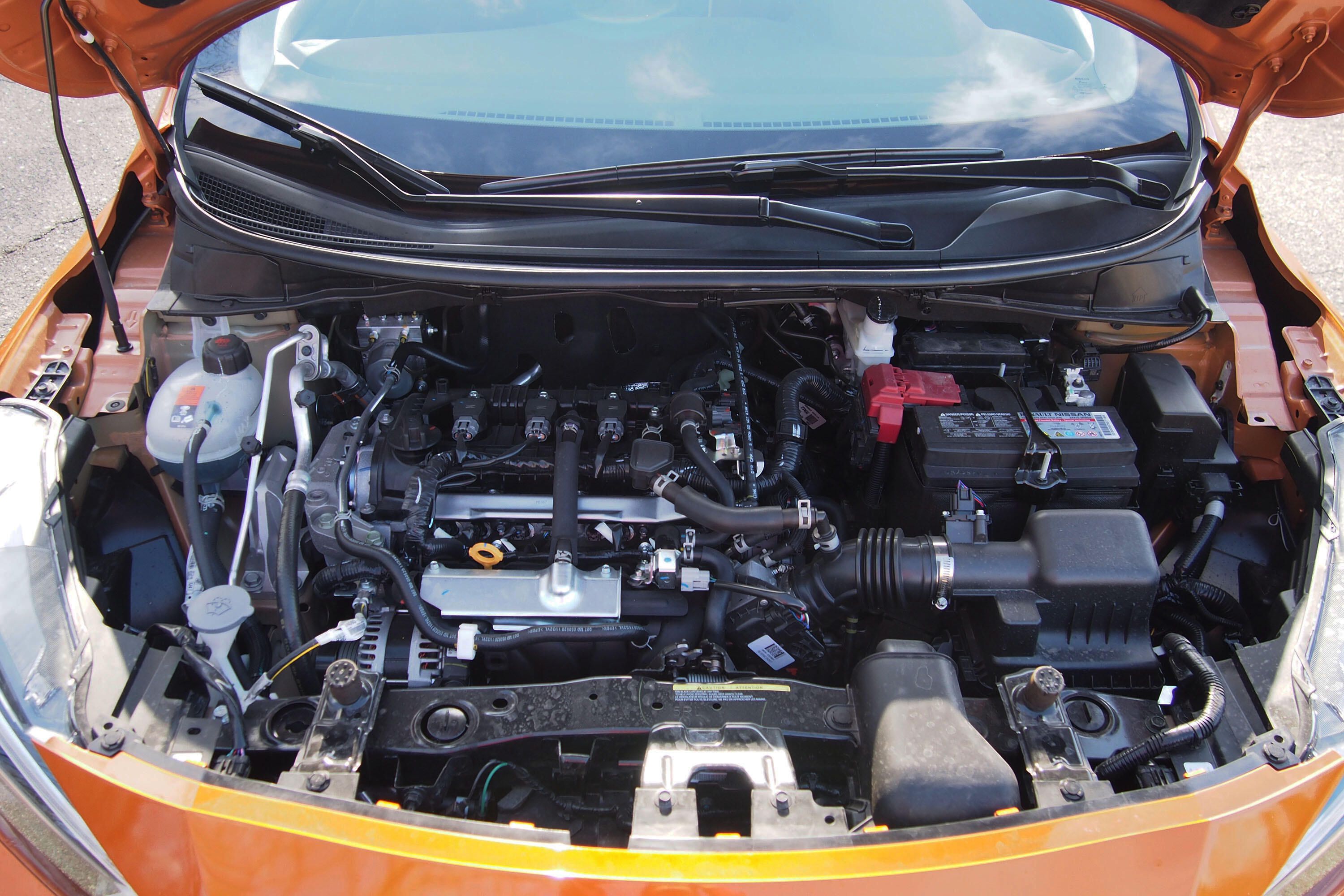 2021 Nissan Versa SR