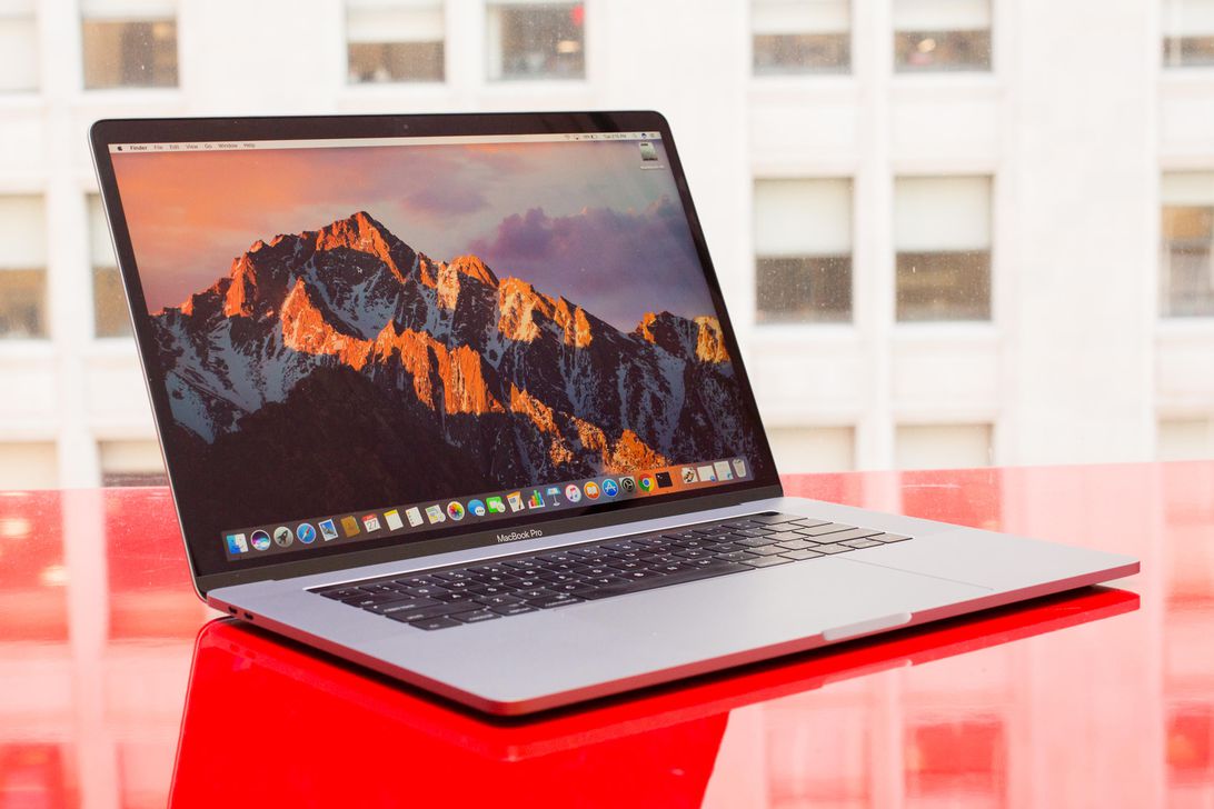 apple-macbook-pro-15-inch-2017