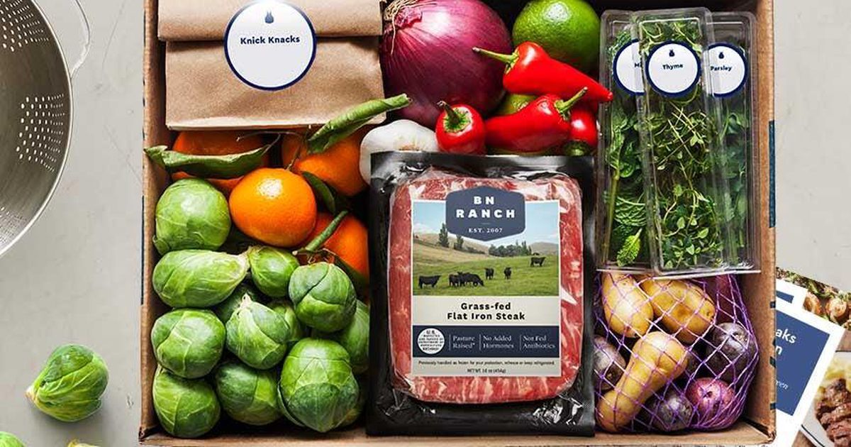 A meal kit subscription makes a great last-minute gift to send from afar