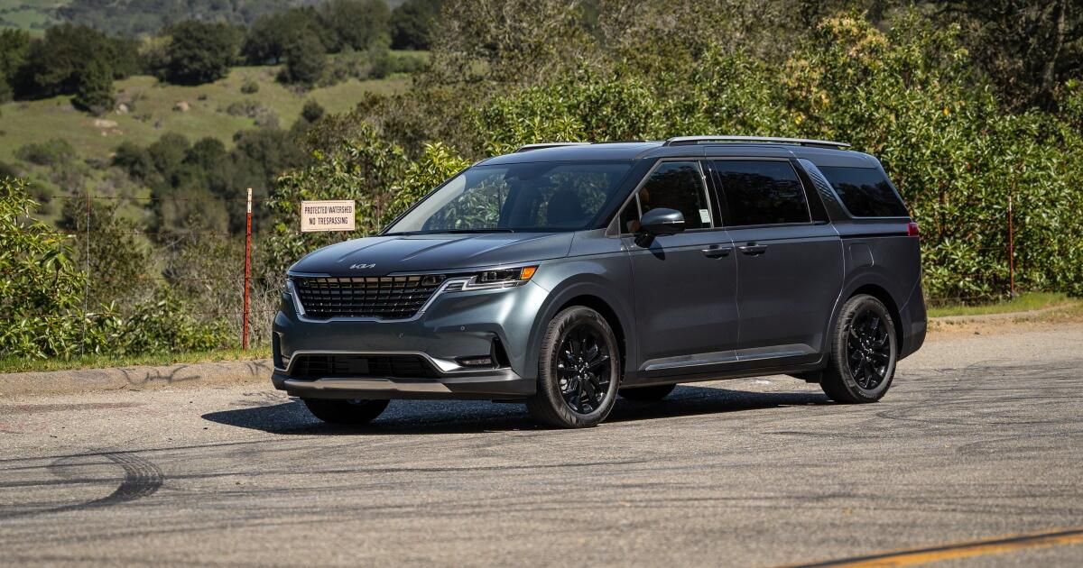 2022 Kia Carnival first drive review: A luxurious minivan with SUV style